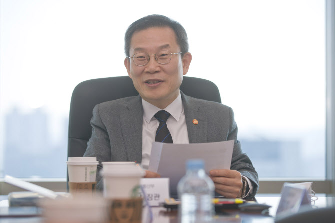 이종호 “챗GPT는 인공지능 일상화의 신호탄”…전문가 의견 수렴