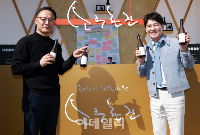 [포토]세븐일레븐, .MZ세대 취향 저격 ‘소주한잔’ 팝업스토어 오픈