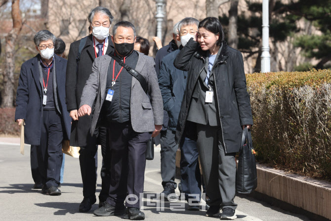 [포토]특별변호인단과 출석하는 임은정 부장검사