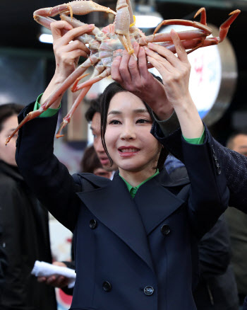 민주당, 한동훈에 서면 질의…“김건희 언제 소환하나”