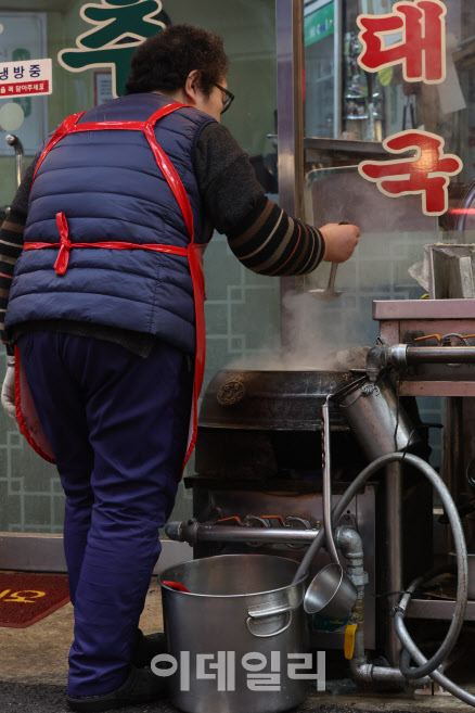 국밥팔아 가스비도 못낸다..요금 밀린 식당 늘어