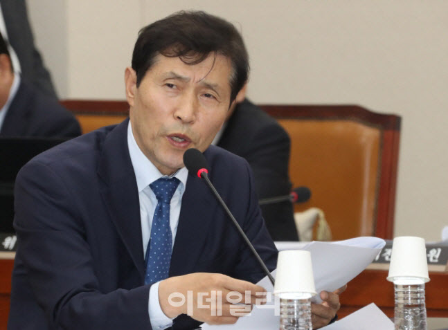 [속보] 檢 '이학영 취업청탁 의혹' CJ대한통운·한국복합물류 압수수색