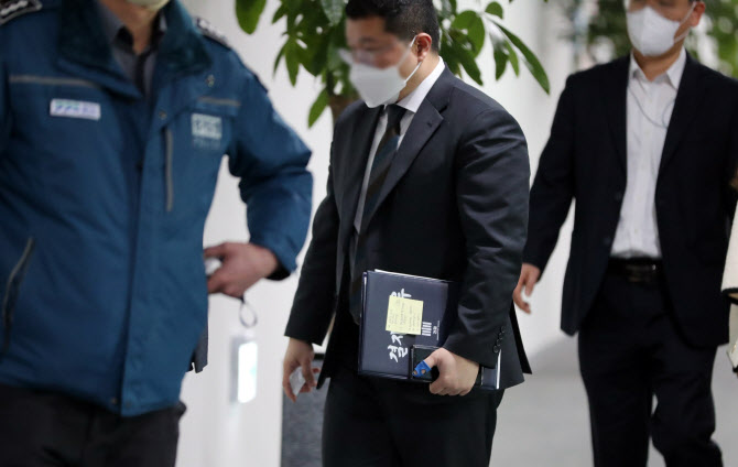檢 압수수색 일주일째.. 경기도청 공직사회 피로도 최고조