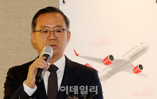 [포토]조중석 대표, '이스타항공 오는 26일 부터 재운항'