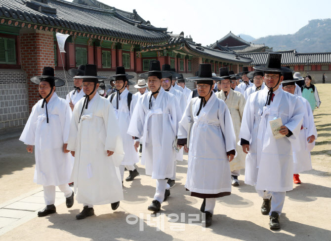 [포토] 퇴계 선생의 가르침 되새기며...