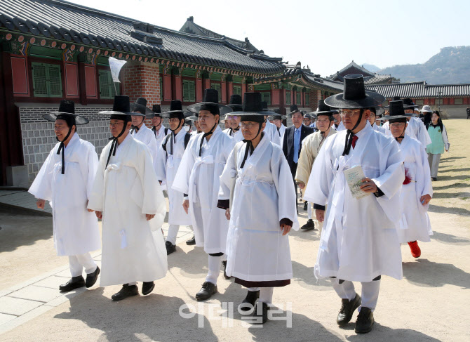 [포토] 퇴계 선생 귀향길