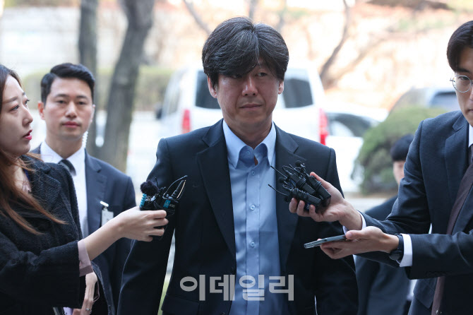 [포토] 서울중앙지법 공판 출석하는 남욱 변호사