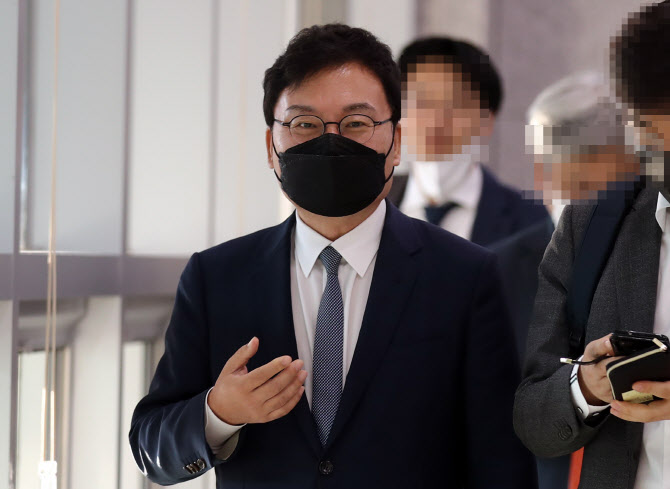 타이이스타젯 대표 구속…文 사위 특혜 취업 의혹 밝혀지나