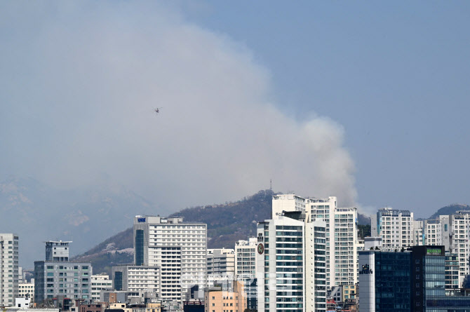 [포토]인왕산 화재 발생