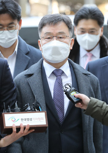 김만배 '대장동 수익 390억원 은닉' 5일 재판 시작