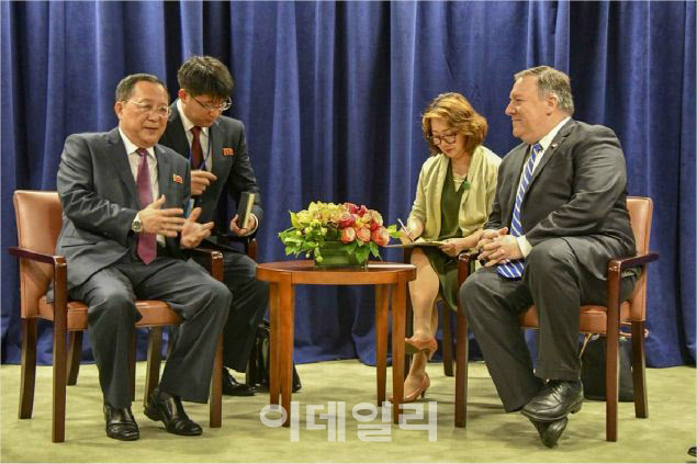 미국 "대북제재 유지" VS 중국 · 러시아 "대북제재 완화"..팽팽한 힘겨루기