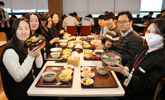 주현영 도시락 100만개 판매…롯데웰푸드, ‘도시락데이’ 진행