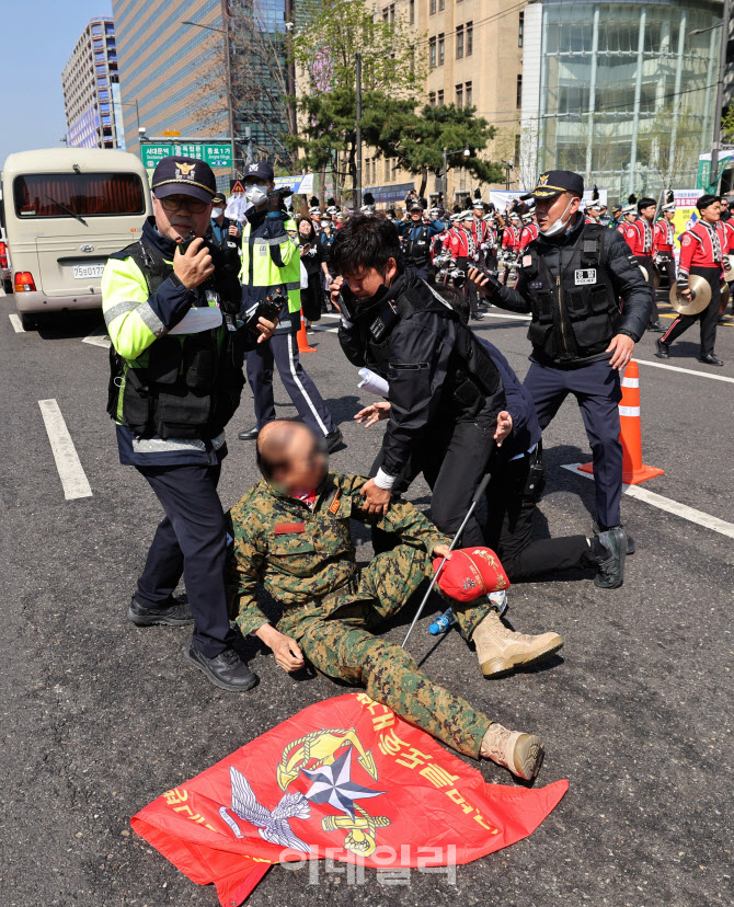 [포토]'부활절 퍼레이드 방해'