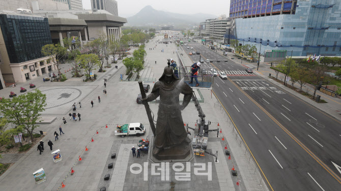 [포토]'목욕하는 이순신 장군님'