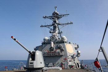 中 대만 포위훈련 이어 美  대만해협서 이지스함 훈련