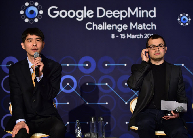 AI 경쟁력 강화 다급한 구글, '알파고 개발사' 내부로 편입