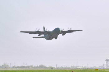 수단 교민 구출 '프라미스 작전' 맹활약, C-130J 수송기 귀환