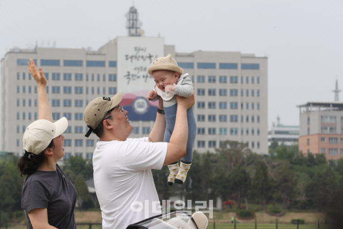 [포토]용산어린이정원 가족 나들이