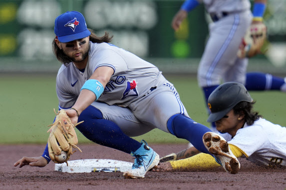 MLB 배지환, 14호 도루 ‘선두와 1개 차’…팀은 5연패