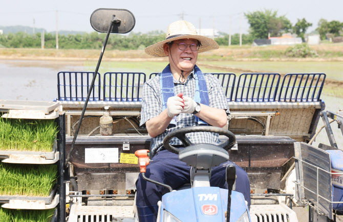 박지현 “민주당 사망 선고 직전…李, ‘재명이네 마을’ 탈퇴해야”