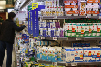 우유 원유, 9일부터 가격 협상 돌입…'밀크플레이션' 우려도(종합)