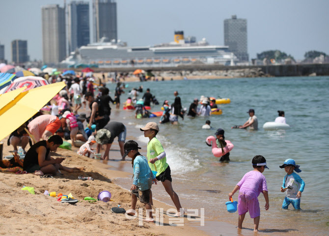 [포토]'바다가 좋아'