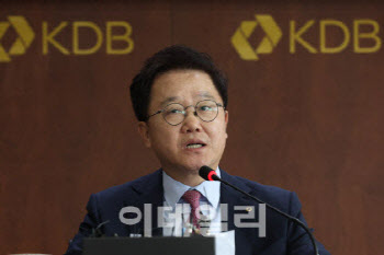 강석훈 회장 "대한항공·아시아나 합병, 플랜B 고려 안해"