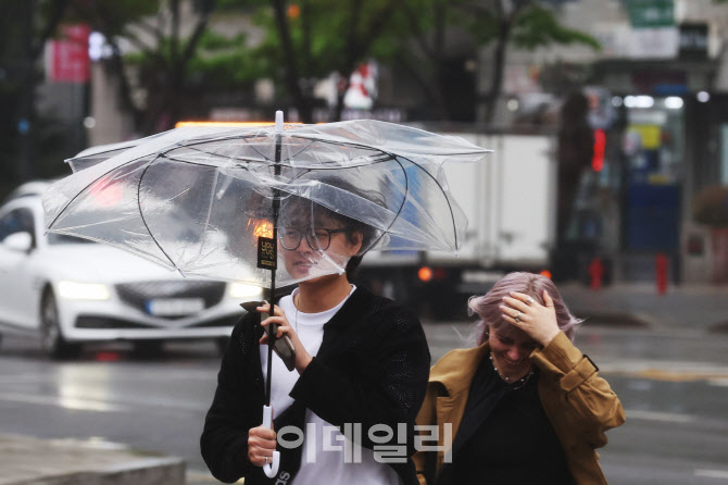 [오늘날씨]전국 '비' 대부분 오후에 그쳐…흐린 날씨