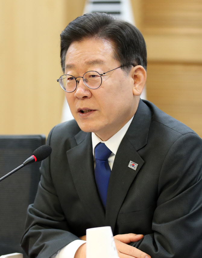 이재명 "尹`동일노동 동일임금`, 속내는 `하향평준화` 의심"