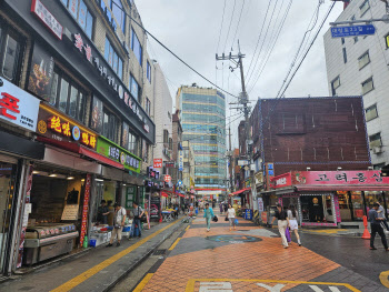 “프랑스폭동, 남일 아니다…‘짱깨’라며 차별, 20년 전과 똑같아”