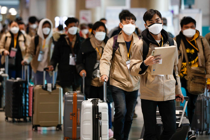 경기도, 외국인노동자 체류연장 방안 건의…中企 인력난 해소