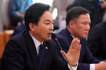 `양평 고속道` 시작부터 고성…野 "원희룡 사과하라" 與 "정치 공세"