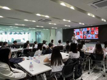 이화의료원, 고등학생 대상 인체탐구학교 진행