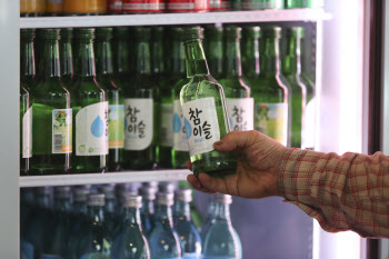 1000원 소주 나오나…국세청, 식당·마트 `술 할인` 허용