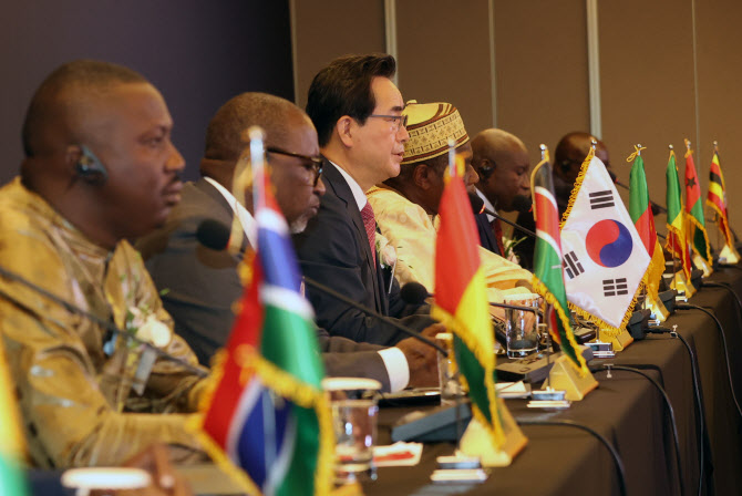 韓 농업기술로 아프리카 식량난 해결 …K-라이스벨트 TF 발족