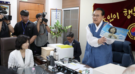 野 이해식 "김은경 사과, 늦었지만 잘한 일…'사진 뺨' 어이없어"