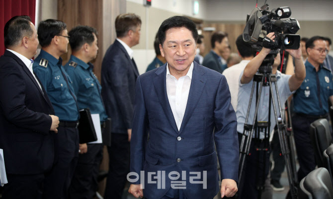 [포토]'강력범죄수사대 방문한 김기현 대표'
