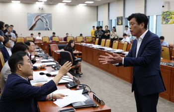 이동관 '맹탕 청문회' 되나…여야, 증인 채택 두고 평행선 계속