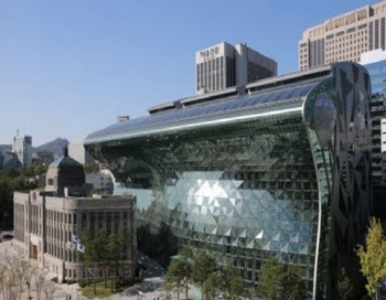 “서울시청에 폭탄 설치…광복절에 폭파”…또 테러 협박