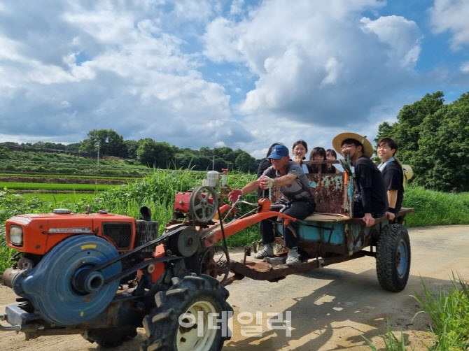 [포토] 2023 농활 한돈과 함께해요~