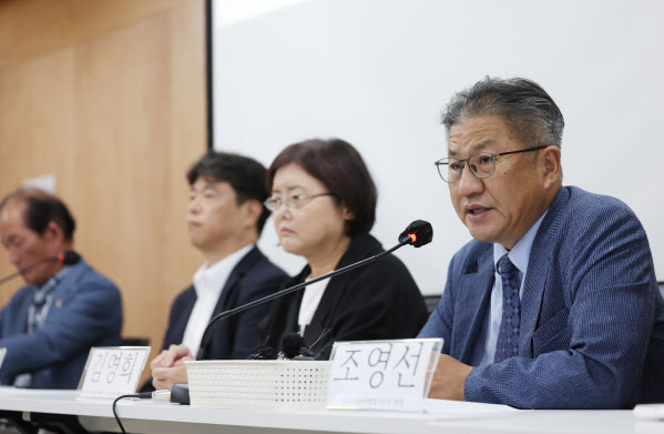 "제주 해녀에 돌고래도 동참"…시민 4만여명, 日 오염수 헌법소원