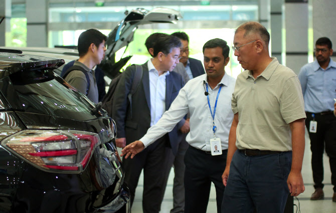 현대차, 인도 GM 공장 인수 본계약 체결..세계 3위 시장 공략 가속