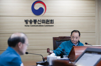 방통위, MBC대주주 권태선 방문진 이사장 해임 결정