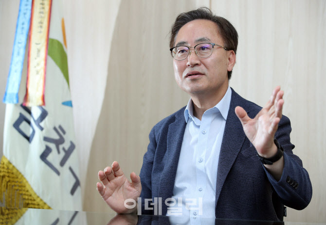 유성훈 "서울 막내 금천구, 첨단 관문도시로 도약"[지자체장에게 듣는다]