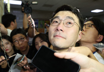 징계 앞둔 김남국, 총선 불출마 선언…"마지막 소명 다할 것"