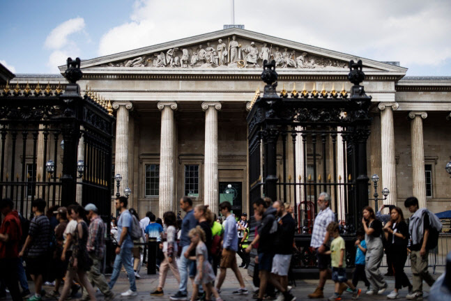 소장품 최대 2000점 도난 추정…영국박물관 관장 사임