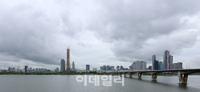 [포토]먹구름 가득한 서울