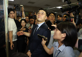 국회 윤리특위, 김남국 제명 부결…민주당 전원 부결표 추정