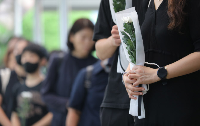 교육부 "연가·병가 사용 교사 징계 원칙 바뀌지 않아"