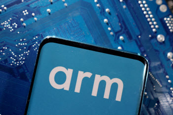 ‘IPO 최대어’ ARM, 애플과 2040년 이후까지 동맹